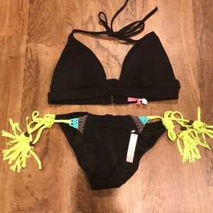 VS bikini